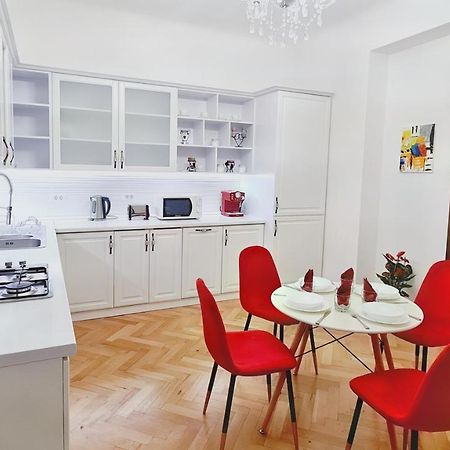 Spacious 5* Luxury In Historic Center Free Parking كلوج-نابوكا المظهر الخارجي الصورة