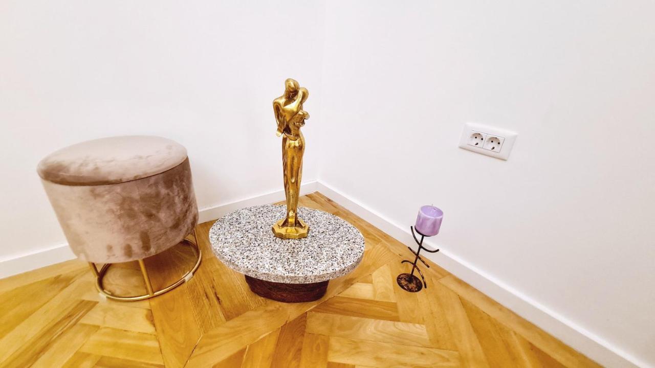 Spacious 5* Luxury In Historic Center Free Parking كلوج-نابوكا المظهر الخارجي الصورة